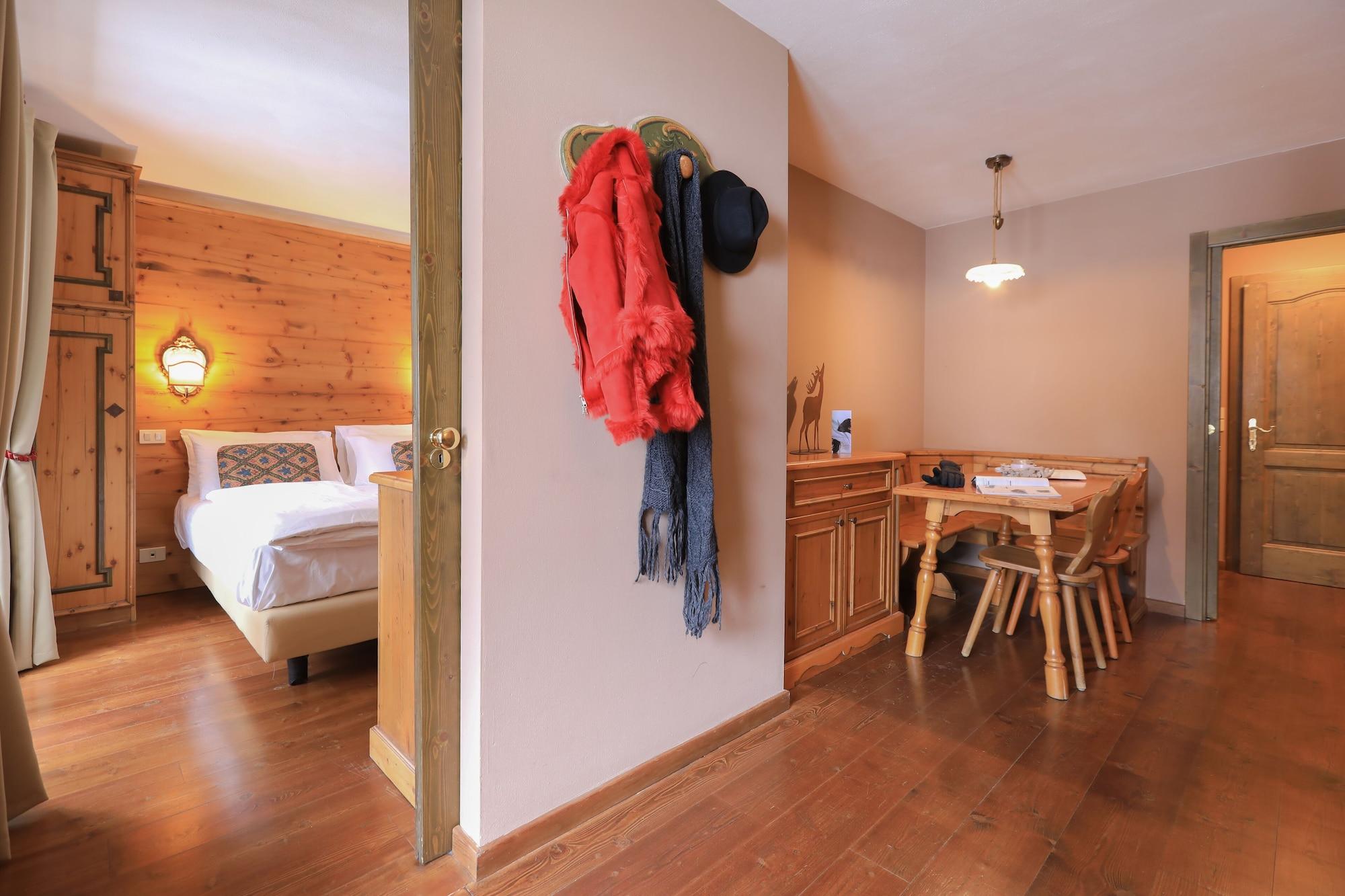 Hotel Perla Madonna Εξωτερικό φωτογραφία