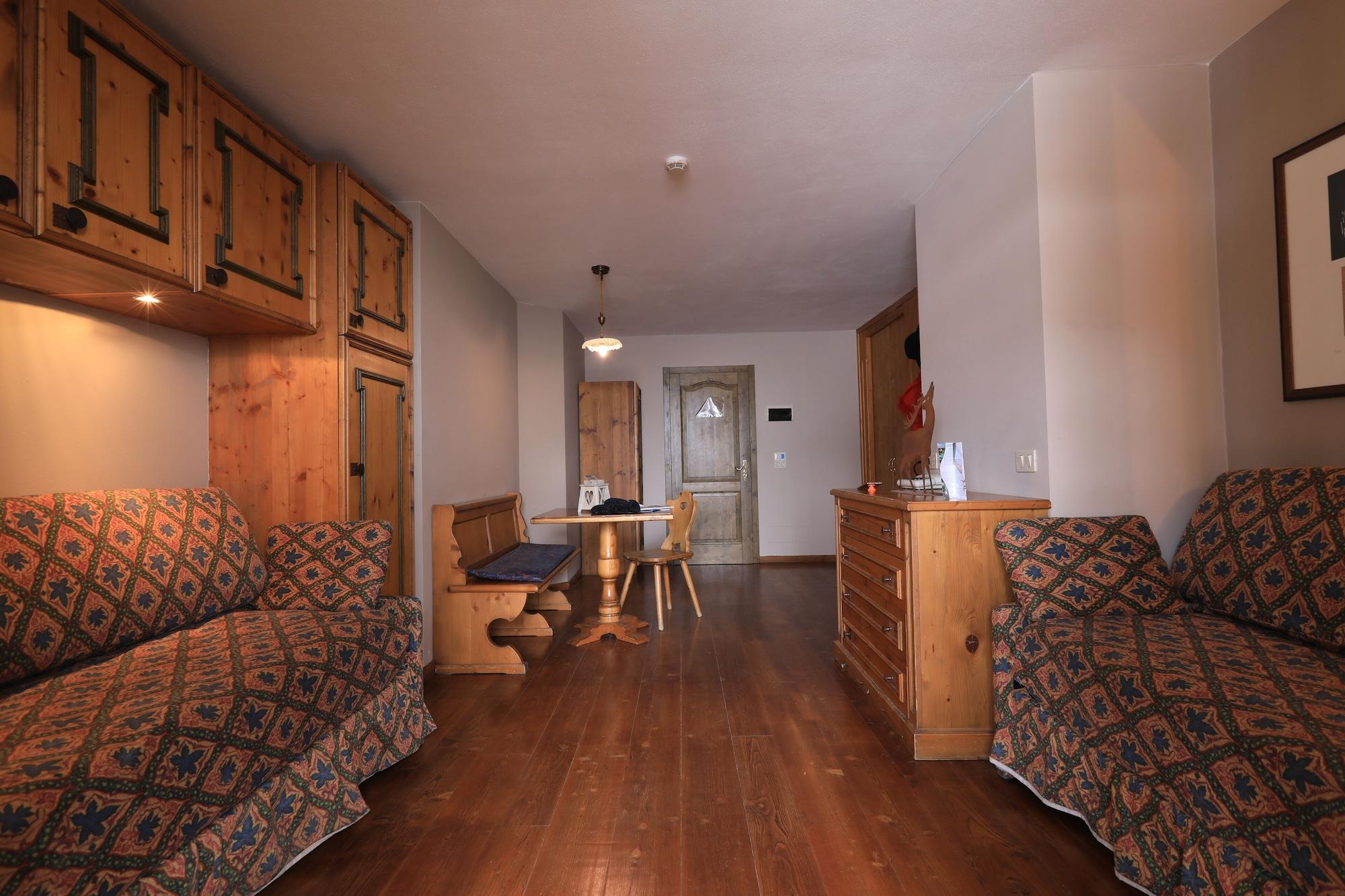 Hotel Perla Madonna Εξωτερικό φωτογραφία