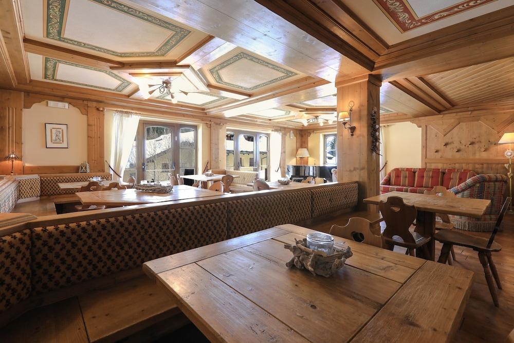 Hotel Perla Madonna Εξωτερικό φωτογραφία