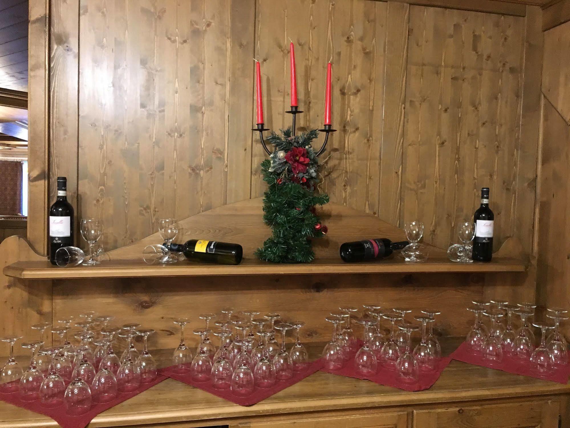 Hotel Perla Madonna Εξωτερικό φωτογραφία
