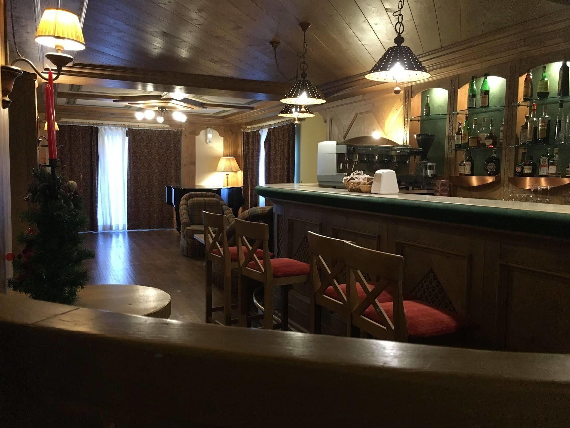 Hotel Perla Madonna Εξωτερικό φωτογραφία