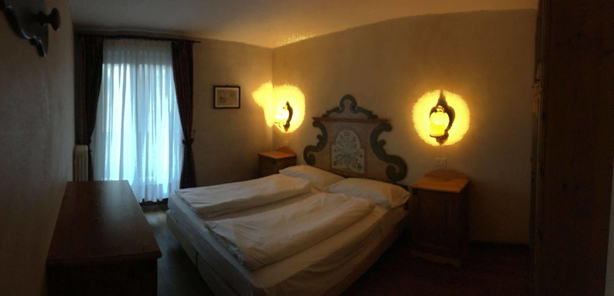 Hotel Perla Madonna Εξωτερικό φωτογραφία